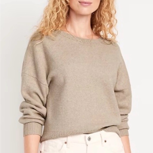 Old Navy Sweaters - Old Navy Women's Tan SoSoft Scoopneck Crew Sweater - Size Small